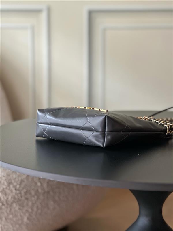 2026127215211228 600